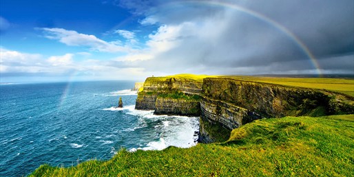 $980 & up -- Luxe Ireland Self-Drive Vacation w/Air