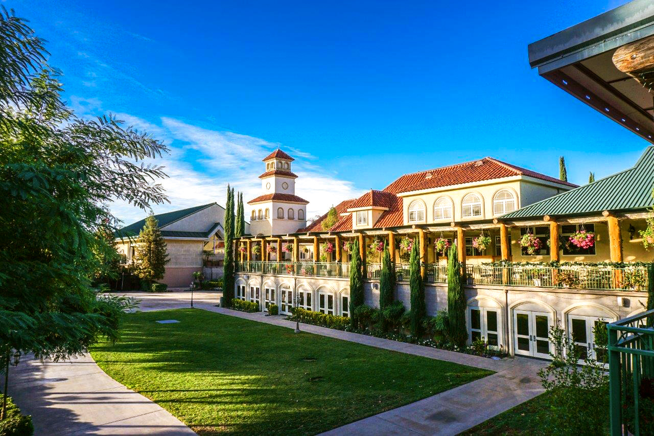 Fill Your Glass In Temecula This Season Travelzoo   South Coast Winery Resort   Spa Exterior 