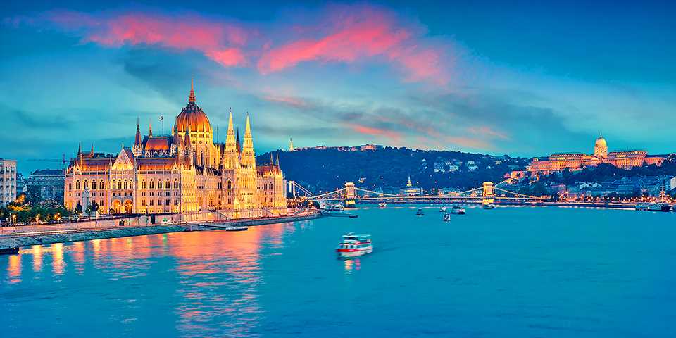 Featured Destinations 18 東欧 トラベルズー