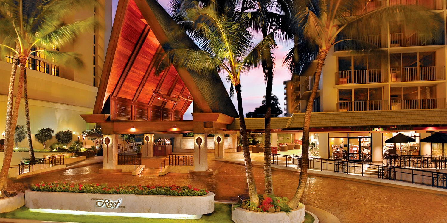 109 Waikiki Beach Massage & Pool Day at La'akea Spa Travelzoo