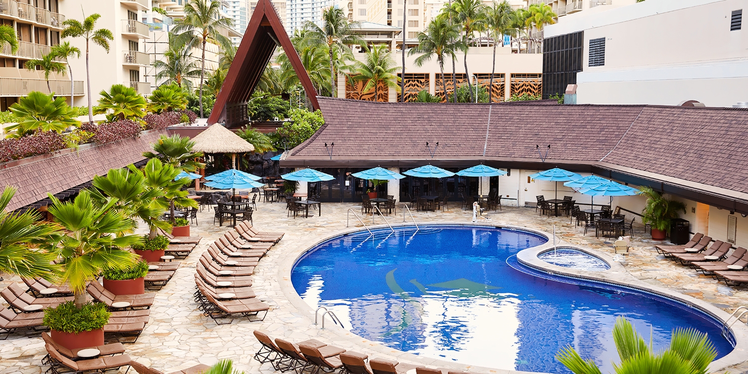109 Waikiki Beach Massage & Pool Day at La'akea Spa Travelzoo