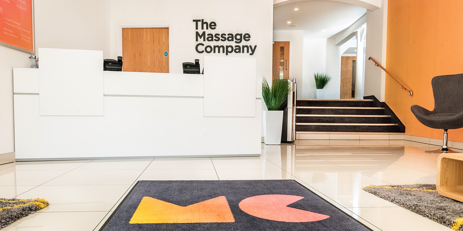 £29 Massage at newly opened salon in High Travelzoo