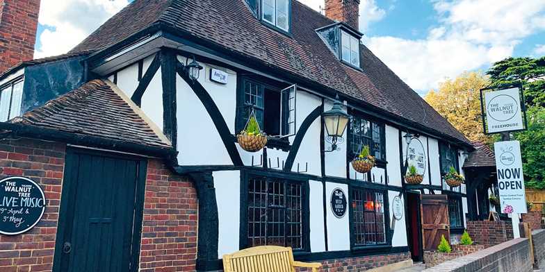 24 Meal Bubbly For 2 At 15th Century Kent Inn Travelzoo - 