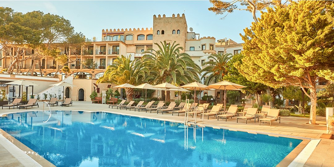 Mallorca stay at 5-star adults-only hotel | Travelzoo