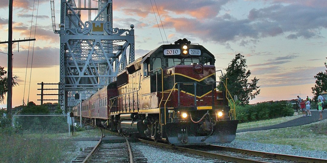 90 Cape Cod Scenic Train Ride & FiveCourse Dinner Travelzoo
