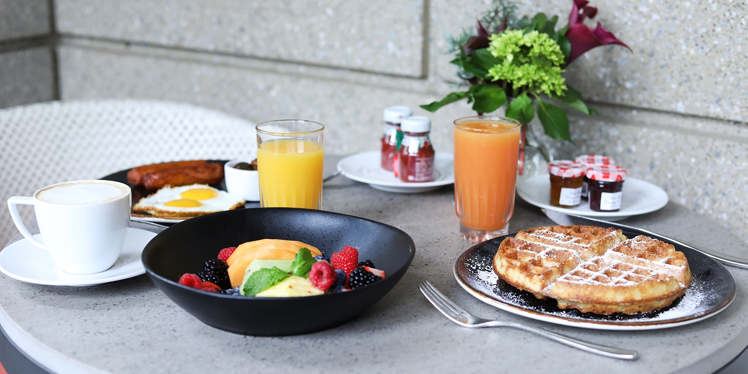 $103 – Atlanta: Upscale Sunday Brunch Buffet for 2 | Travelzoo