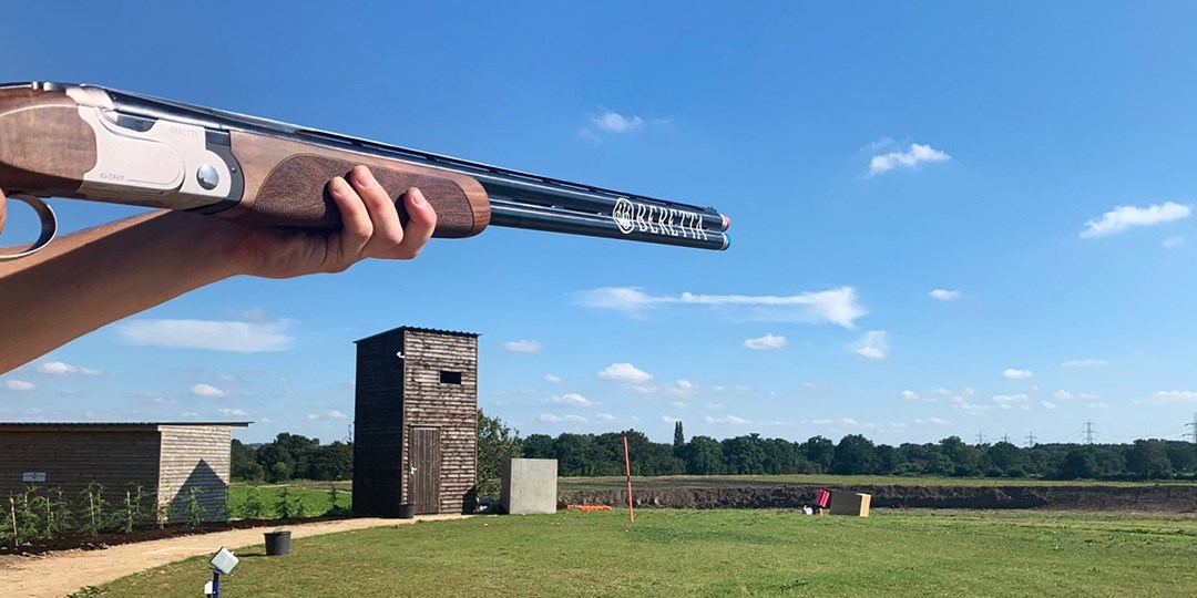 £24.95 – Clay pigeon shooting experience near Birmingham | Travelzoo