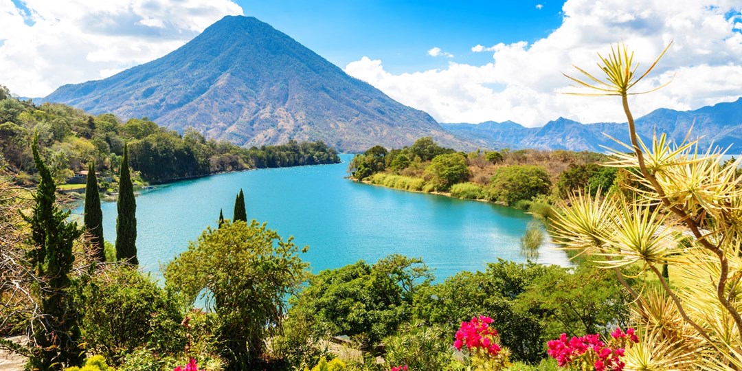 $1199—Guatemala's lakes & volcanoes: 6 nights w/Québec air | Travelzoo