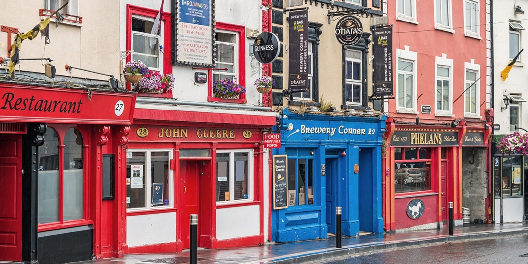 $2099 & up—Guided tour of Ireland w/flights, save $1400 | Travelzoo