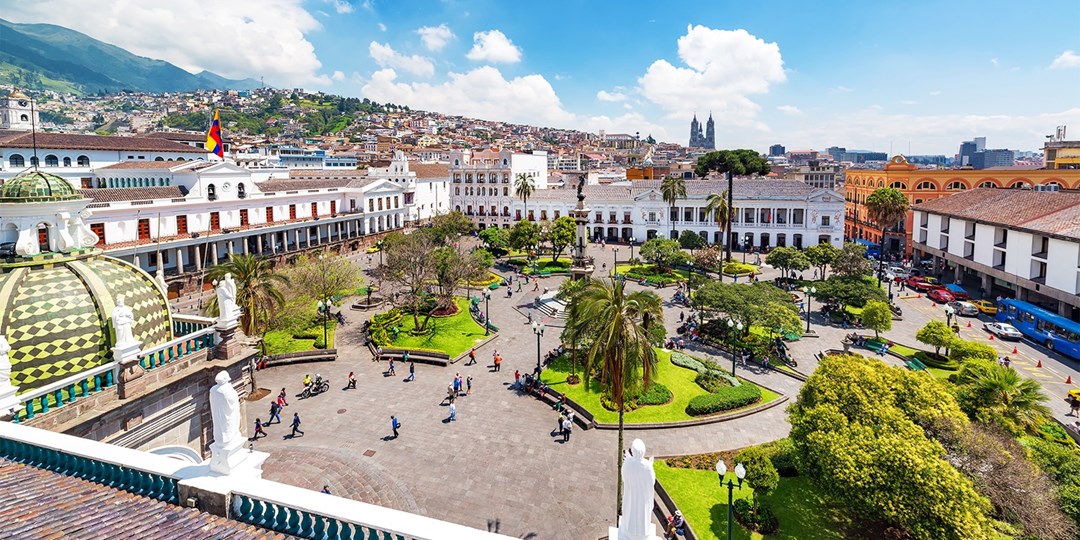 £1724pp—Ecuador 10night tour inc Galápagos w/flights Travelzoo