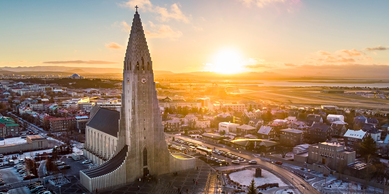 Iceland 4-night escape incl. must-see sights & air