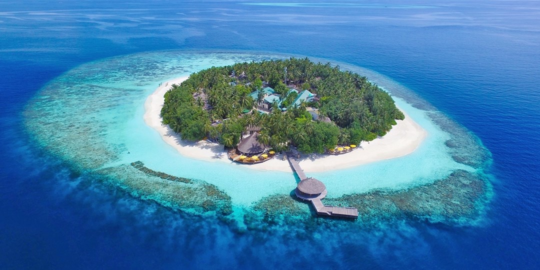 $2485 – The Most Value-Packed Maldives Deal Ever | Travelzoo