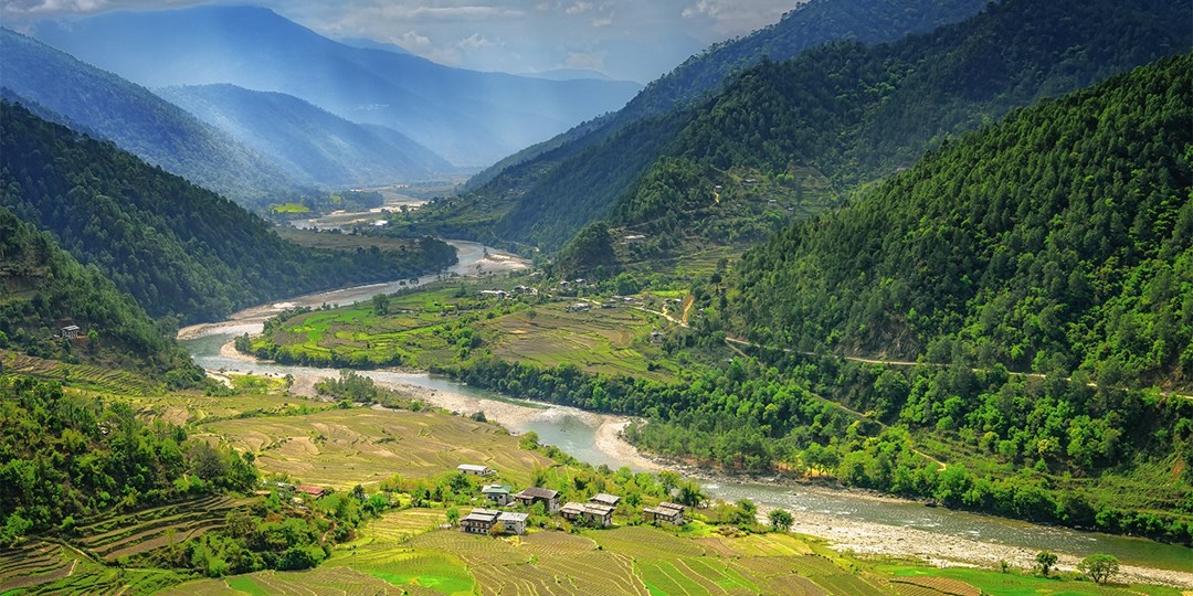 $1399 – Bhutan: 5-Night Thousand Lakes Trek w/Everest Views | Travelzoo