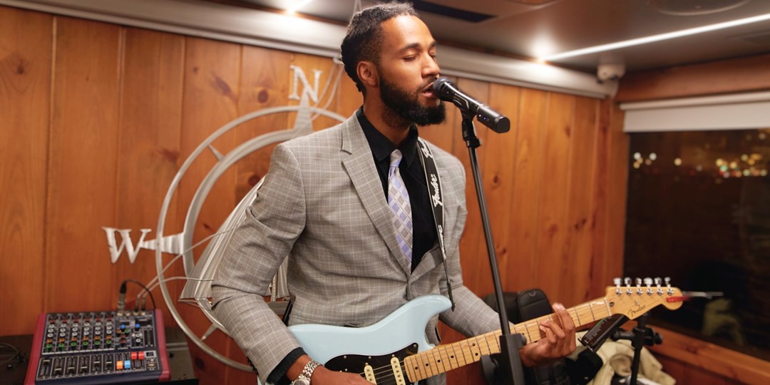 158—Hudson River dinner cruises, reg. 208 Travelzoo