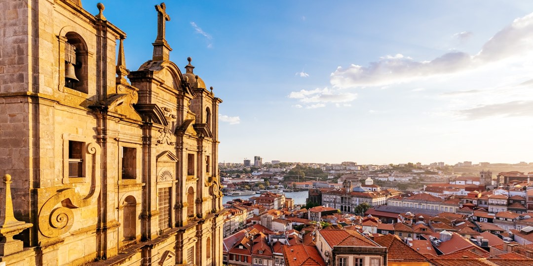 749 دولارًا – قضاء 6 ليالٍ في لشبونة وبورتو مع رحلات الطيران