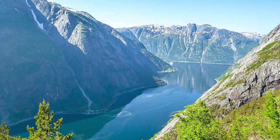 Cruise through Norway's Fjords: 7 Nights & Flights | Travelzoo