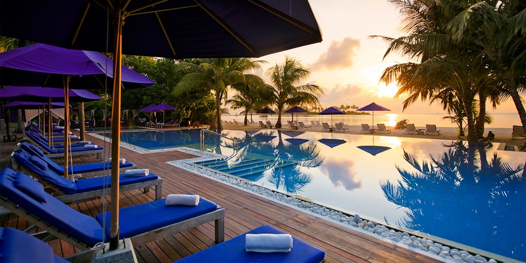 Deluxe allinc Maldives holiday w/flights & transfers Travelzoo