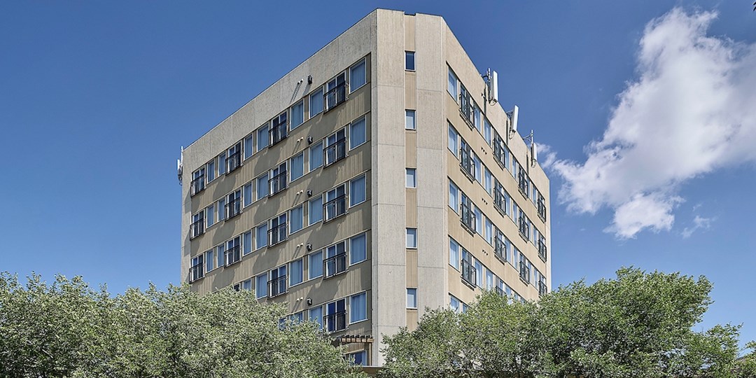 169 Edmonton Whyte Avenue spring stays with breakfast Travelzoo