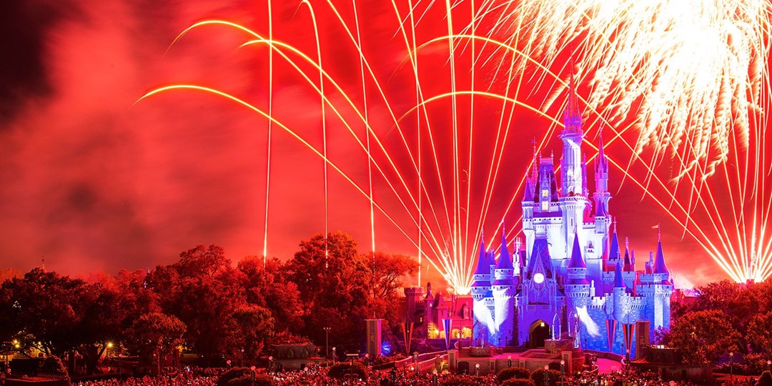 Why Disney is Even More Magical During the Holidays Travelzoo