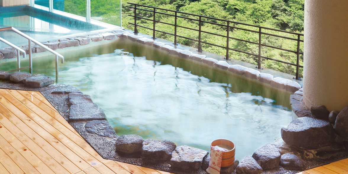実質宿泊代無料 オールインクルーシブ温泉宿 往復新幹線 東北2日間 露天風呂 2食 飲み放題ほか トラベルズー