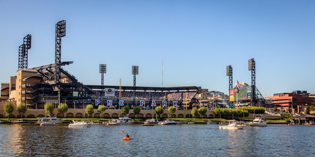 Pittsburgh Pirates Tickets, incl. Food Credit Travelzoo