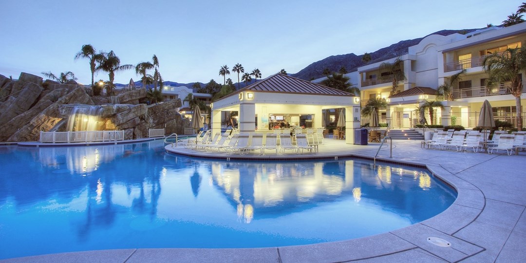 Palm Springs FamilyFriendly Resort, 20 Off Travelzoo