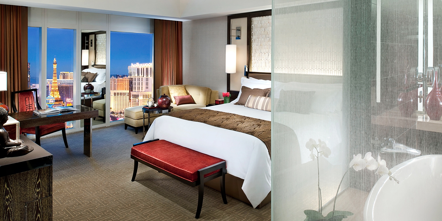Vegas Waldorf Astoria Getaway w/Dallas Flights Travelzoo