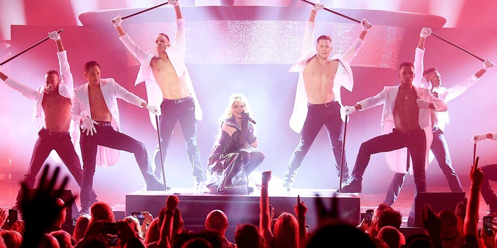 las-vegas-live-shows-w-rod-stewart-john-legend-more-travelzoo