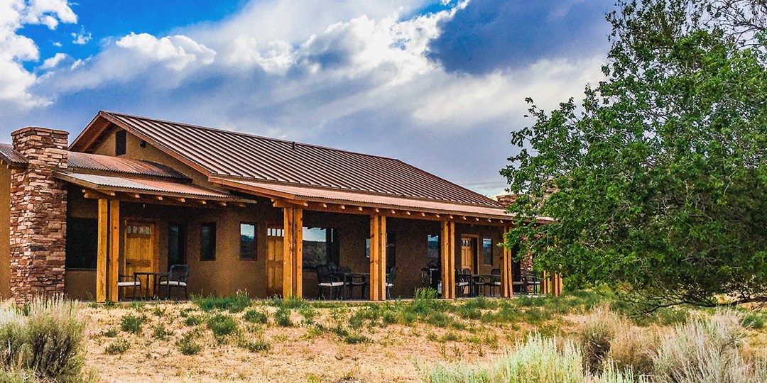 Stay at Entrada Escalante Lodge, HalfOff Travelzoo