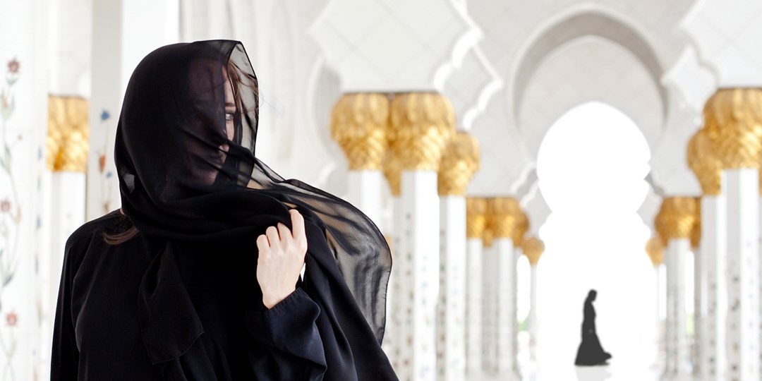 1999 & up—5star Dubai & Abu Dhabi tour w/air Travelzoo