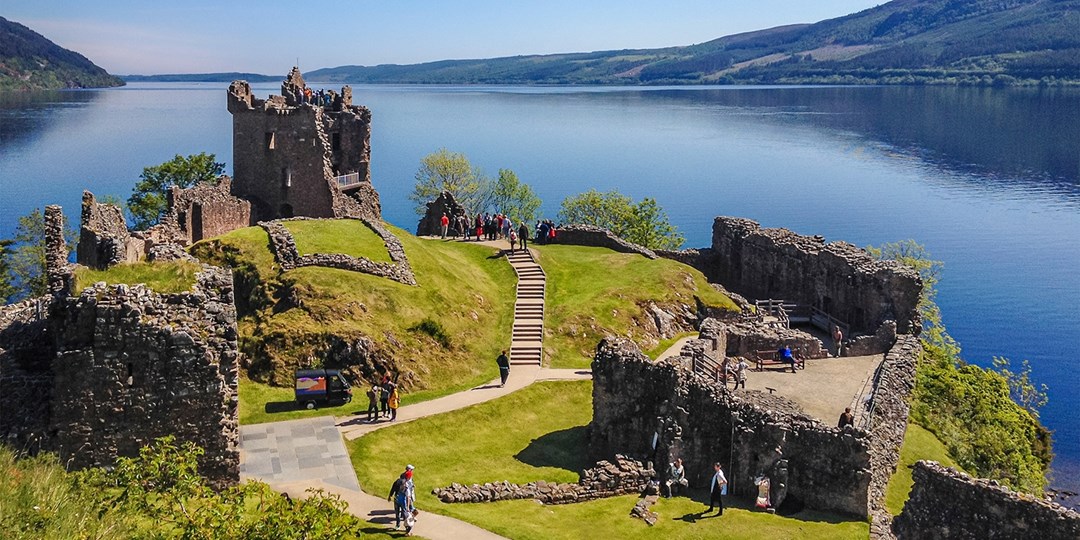 £359 & up—'Serene' boat holidays in England & Scotland Travelzoo