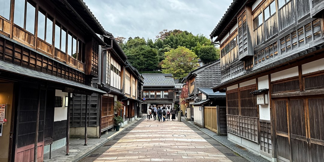 £2799pp—10nt Japan tour w/flights Travelzoo
