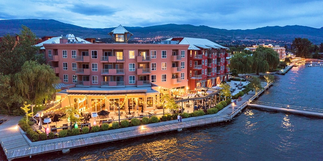 $129 – Kelowna Waterfront Resort Stay w/Wine & Credit | Travelzoo