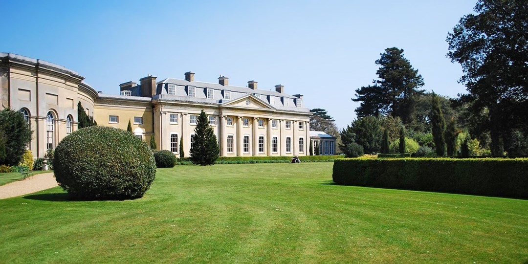 Suffolk: countryside mansion stay w/meals, save 44% | Travelzoo