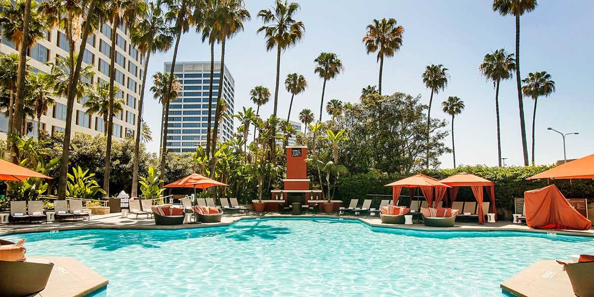 109 Fashion Island Hotel Spa Day W Wine In Newport Travelzoo Fashion Island Hotel Spa Day W Wine In Newport