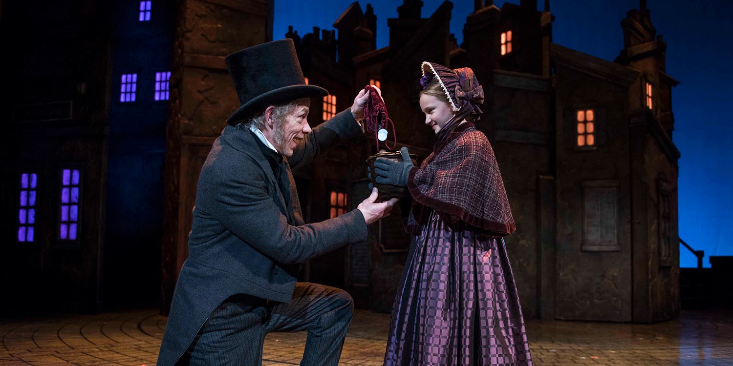 'A Christmas Carol' Returns to Milwaukee Travelzoo