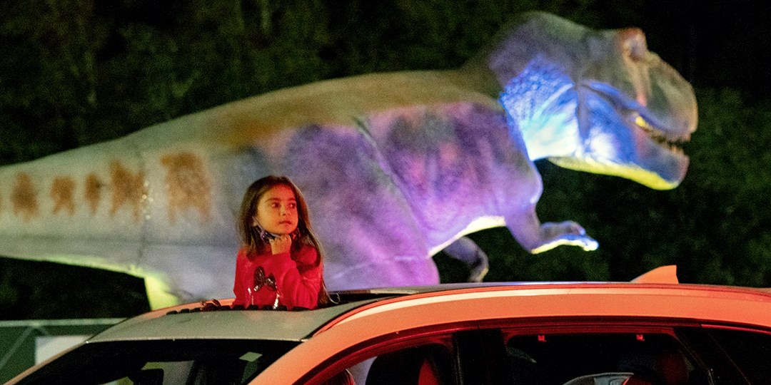 Drive Thru Dinosaur Safari Experience In Cleveland Travelzoo Drive Thru Dinosaur Safari Experience In Cleveland Travelzoo