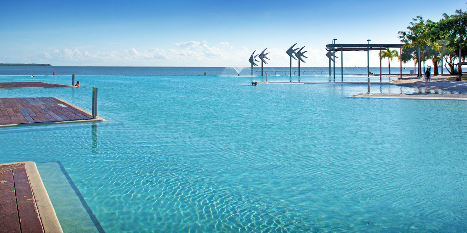 5Star Cairns Hotel w/Harbour Views & Wine, up to 60 Off Travelzoo