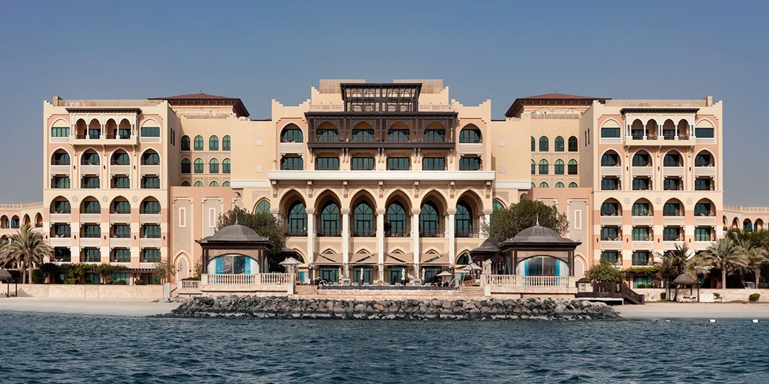 £799pp—Lux 6night Abu Dhabi ShangriLa holiday w/upgrade Travelzoo