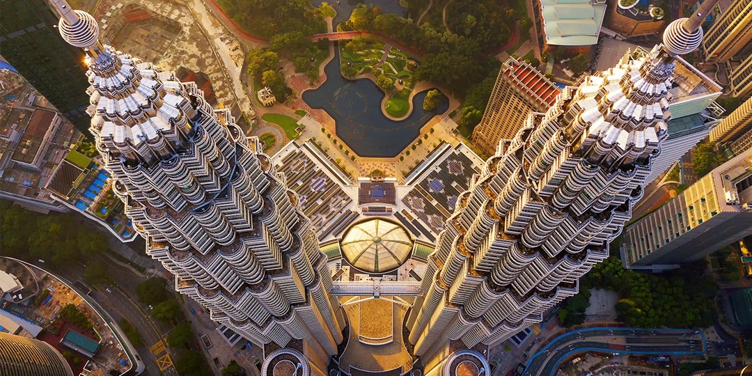 £2699pp—Allinc Bali to Singapore sail w/stay Travelzoo