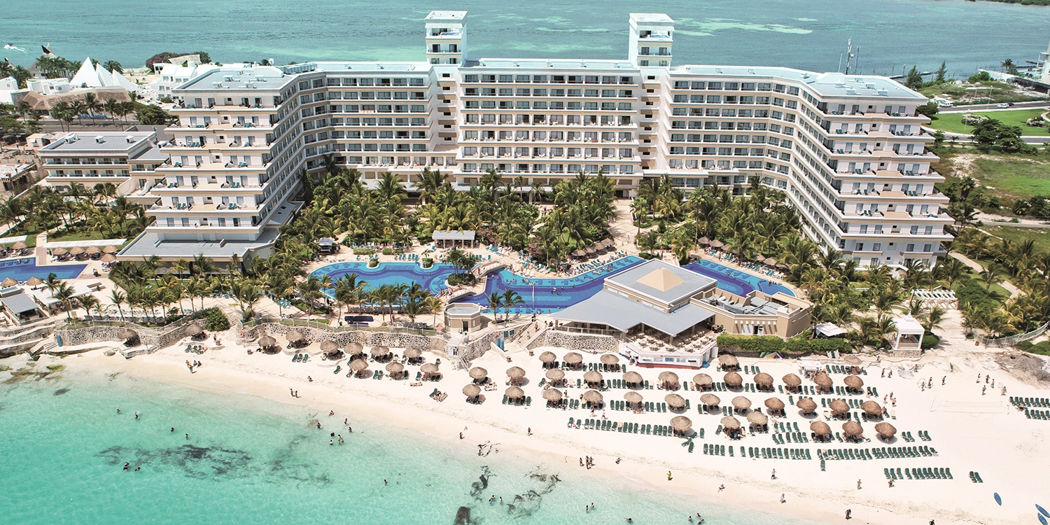 Budget-Friendly Riu Resort on the Cancun Strip w/Air | Travelzoo