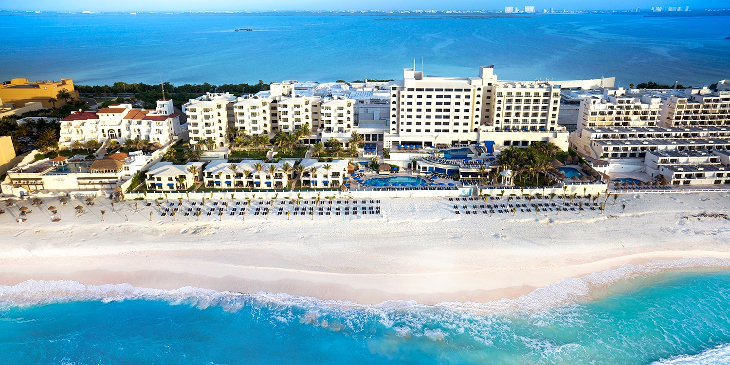 Family Resort in the Cancun Hotel Zone  for 4 Nights w Air 