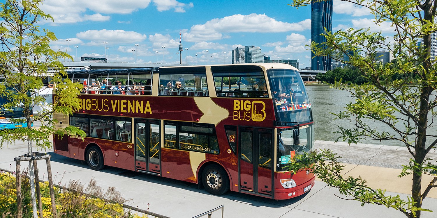 22 € – Hop-on/Hop-off: Stadtrundfahrt Durch Wien, -27% | Travelzoo