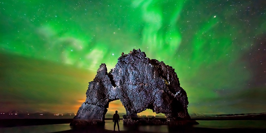Iceland Northern Lights Escape w/Flights Travelzoo
