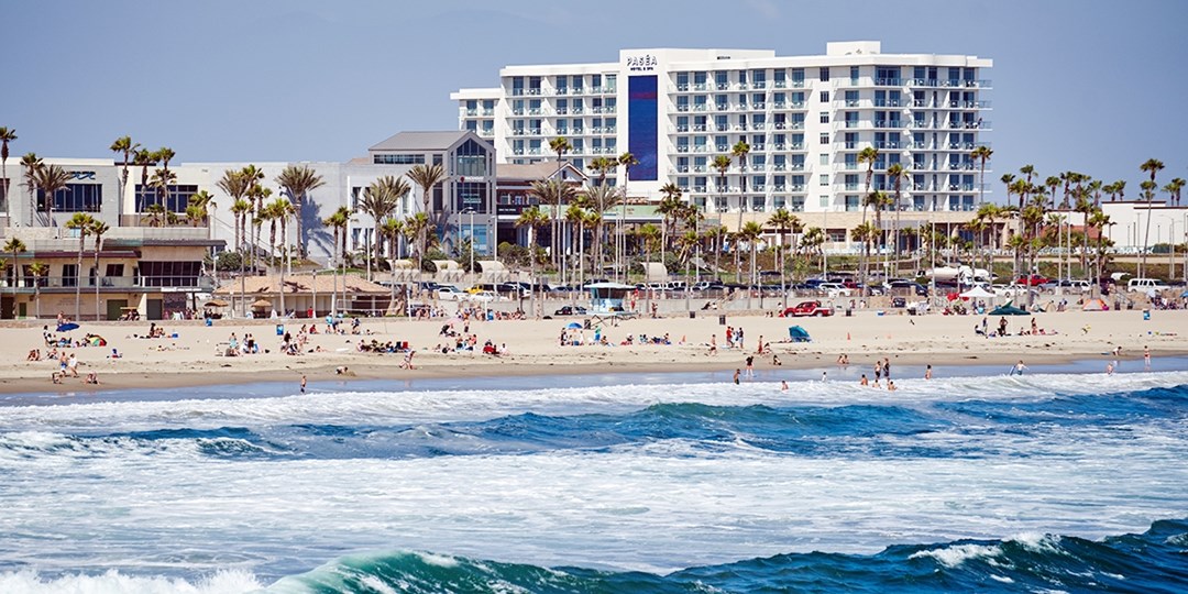 $179 – Huntington Beach 4-Star Oceanfront Stay w/$50 Credit | Travelzoo