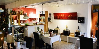 Wohnzimmer Restaurant, 39 € – weinprobe für 2 im wohnzimmer-restaurant, -34% | travelzoo, Design ideen