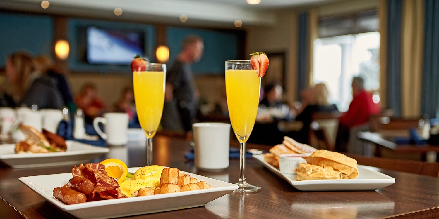 40-sunday-brunch-buffet-w-mimosas-for-2-reg-64-travelzoo