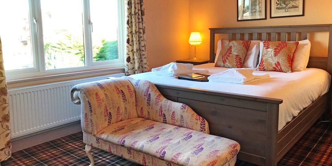 99 New Forest 17th Century Cottage Stay Save 25 Travelzoo