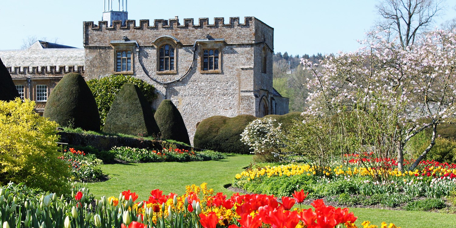 £15 'Magnificent' abbey & garden entry for 2, 35 off Travelzoo