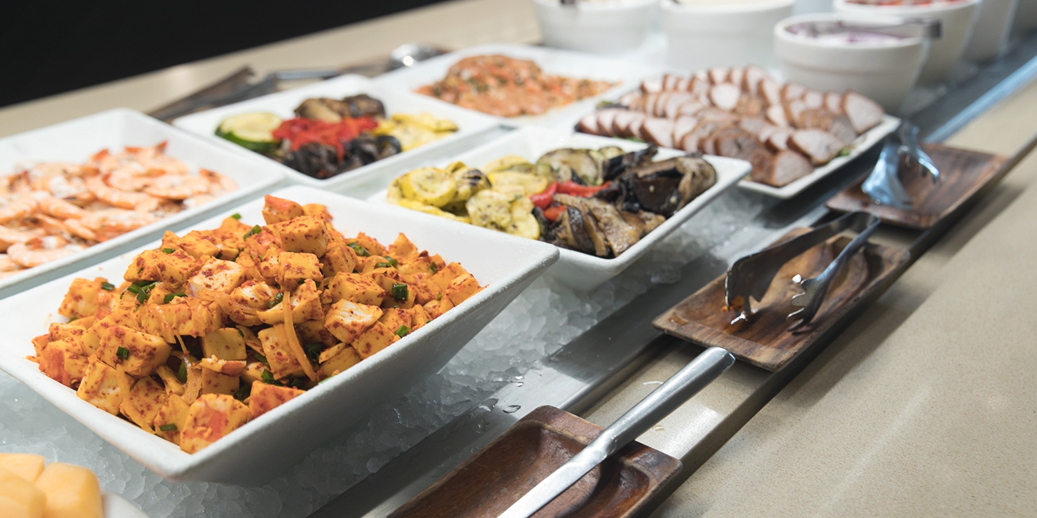 35 Marriott Waikiki Dinner Buffet at Kuhio Beach Grill Travelzoo